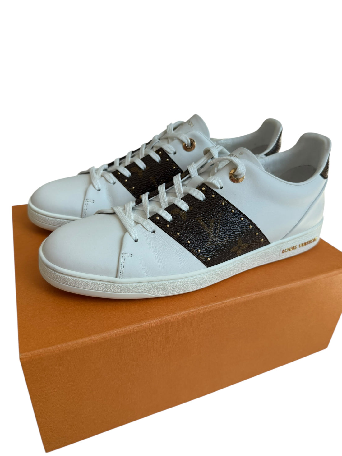 Louis Vuitton Sneakers Frontrow