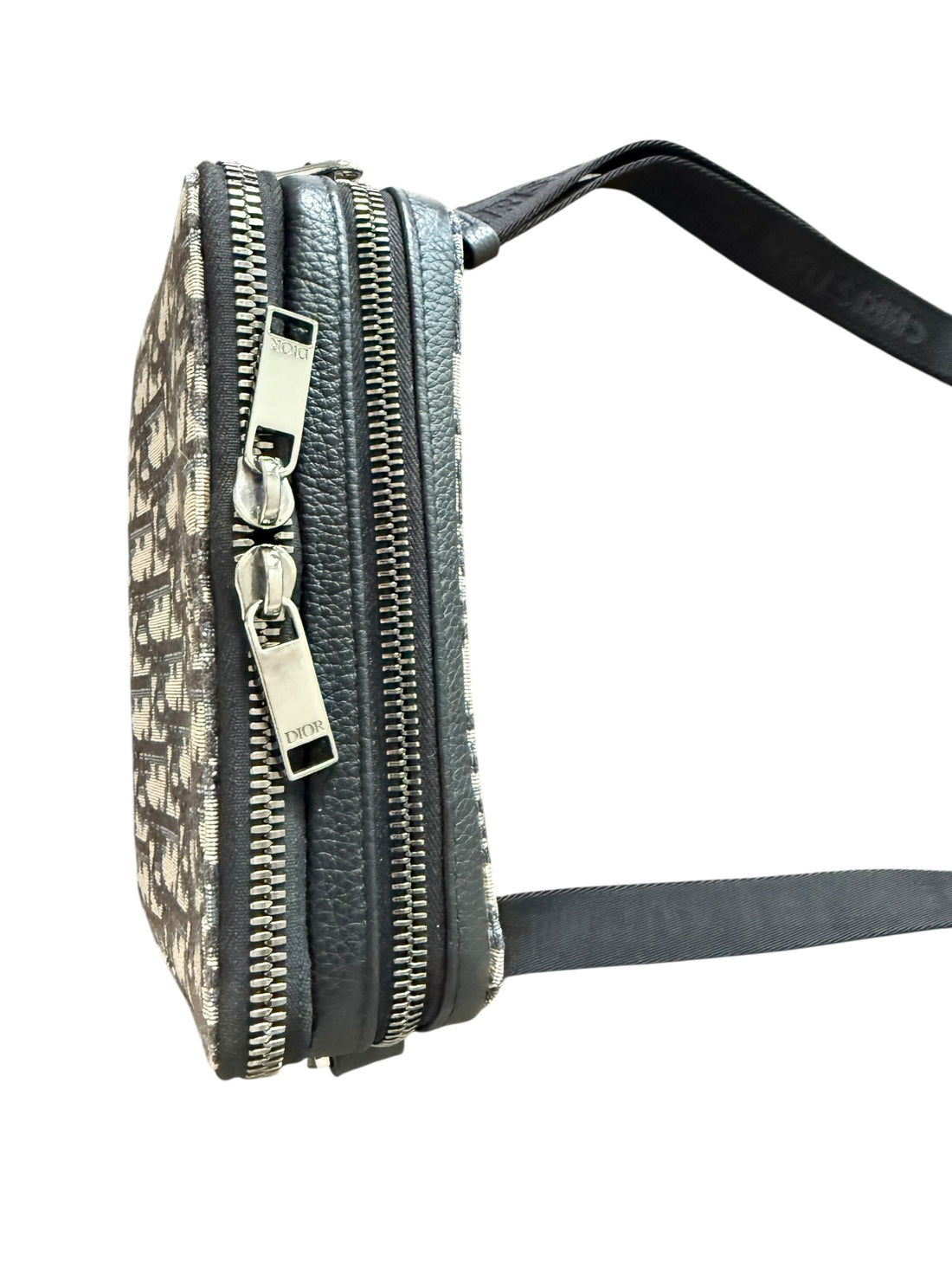 Christian Dior Pouch Unisex mit Reissverschluss und Riemen