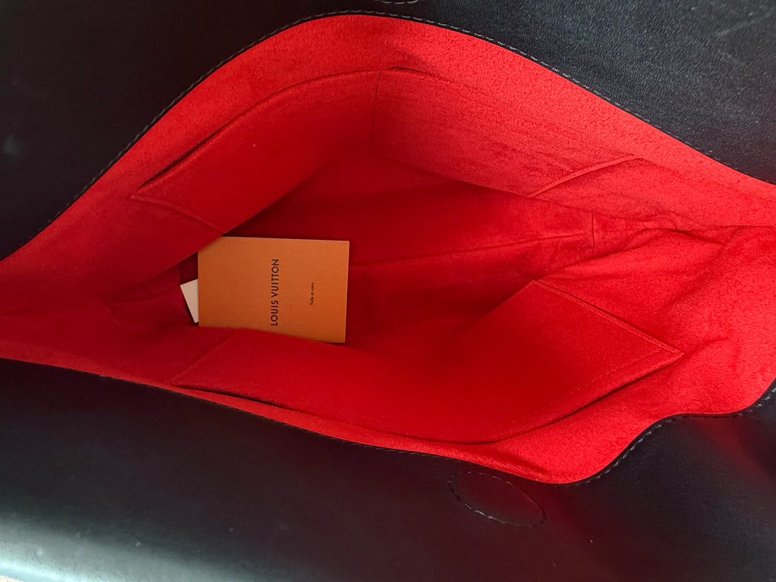 Louis Vuitton Tuileries Hobo Bag