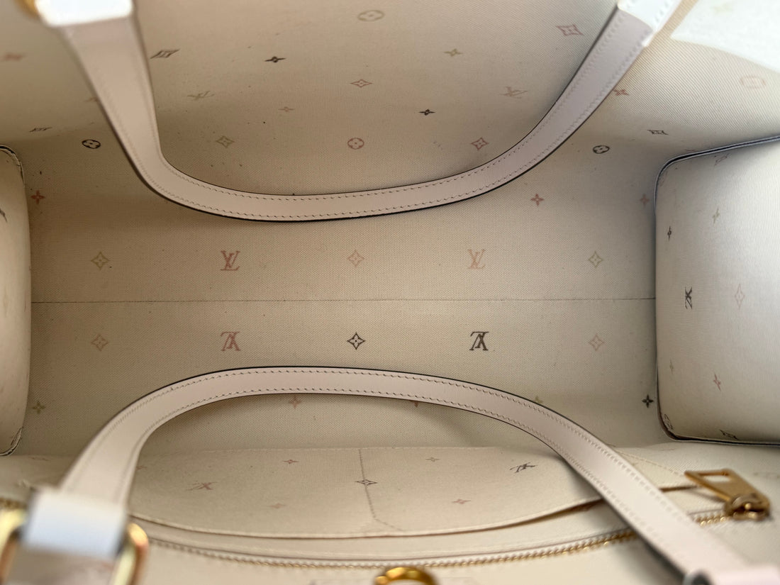 Louis Vuitton On-The-Go MM Sunset Monogram Khaki aus der Spring Kollektion