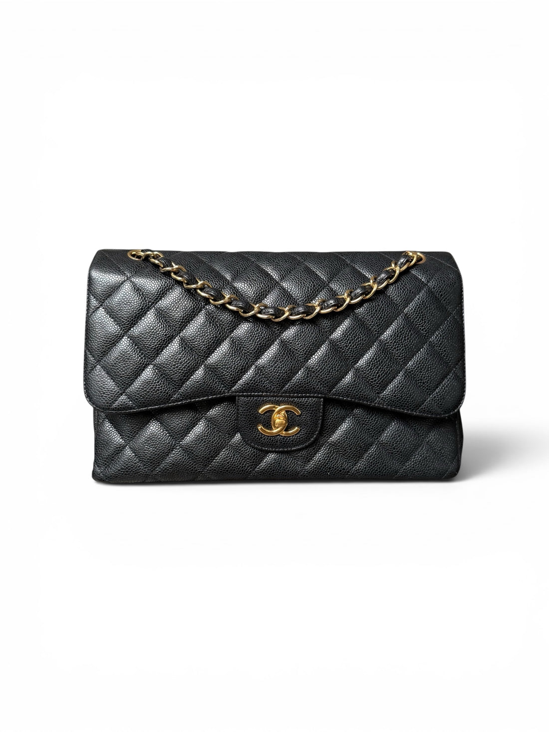 Chanel Classic Timeless Jumbo Double Flap Bag aus schwarzem Caviarleder (genarbtes Kalbsleder) mit goldfarbener Hardware.