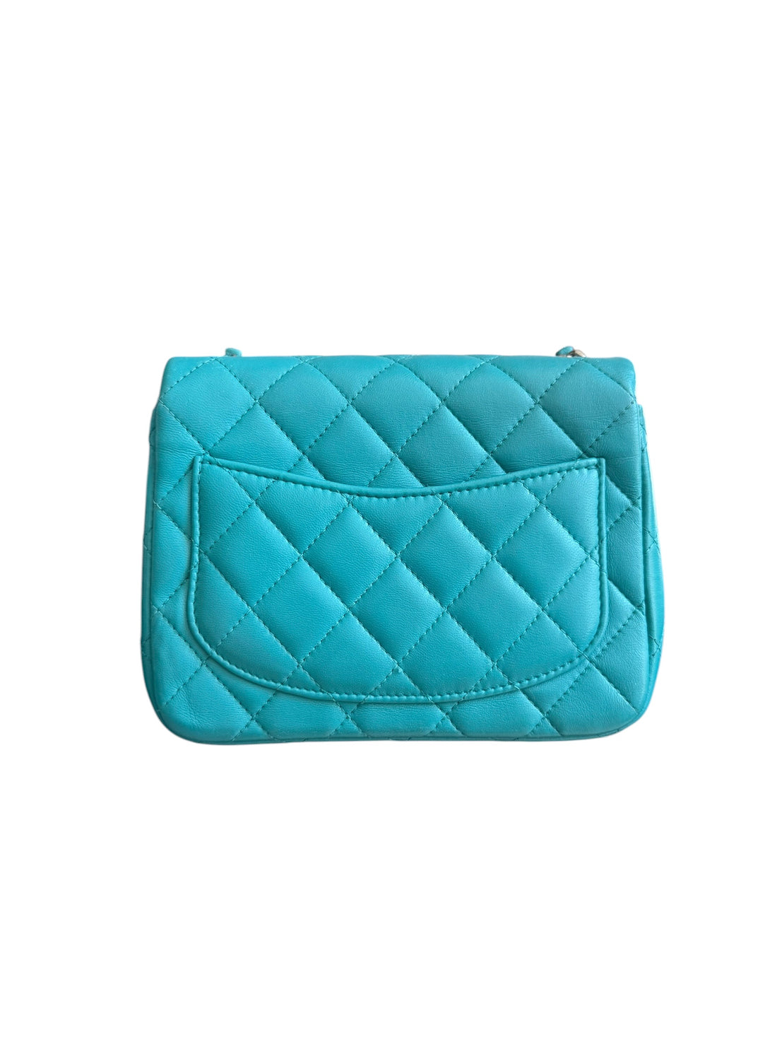 Chanel Classic Flap Bag Square Mini tiffanyblue, Lammleder und silberfarbener Hardware. CC Drehverschluss