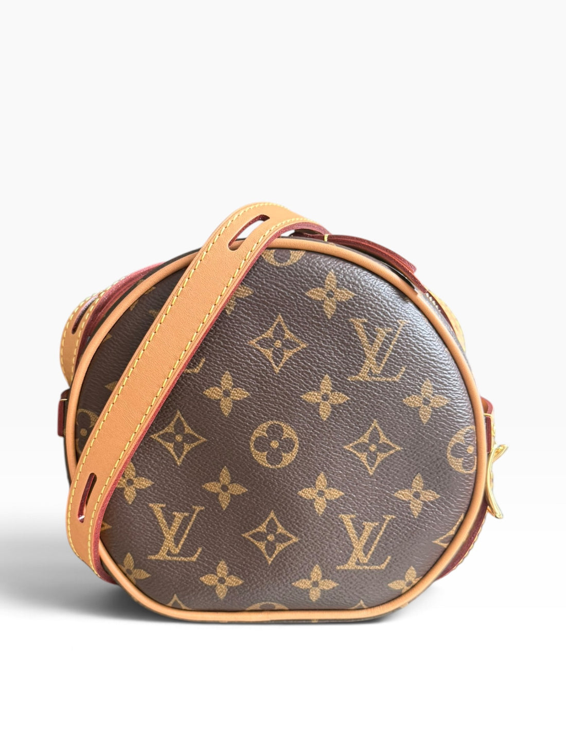 LOUIS VUITTON Boîte Chapeau Souple Bag PM Umhängetasche mit ihrem markanten runden Design und dem klassischen Monogram-Canvas und verstellbaren Schulterriemen.