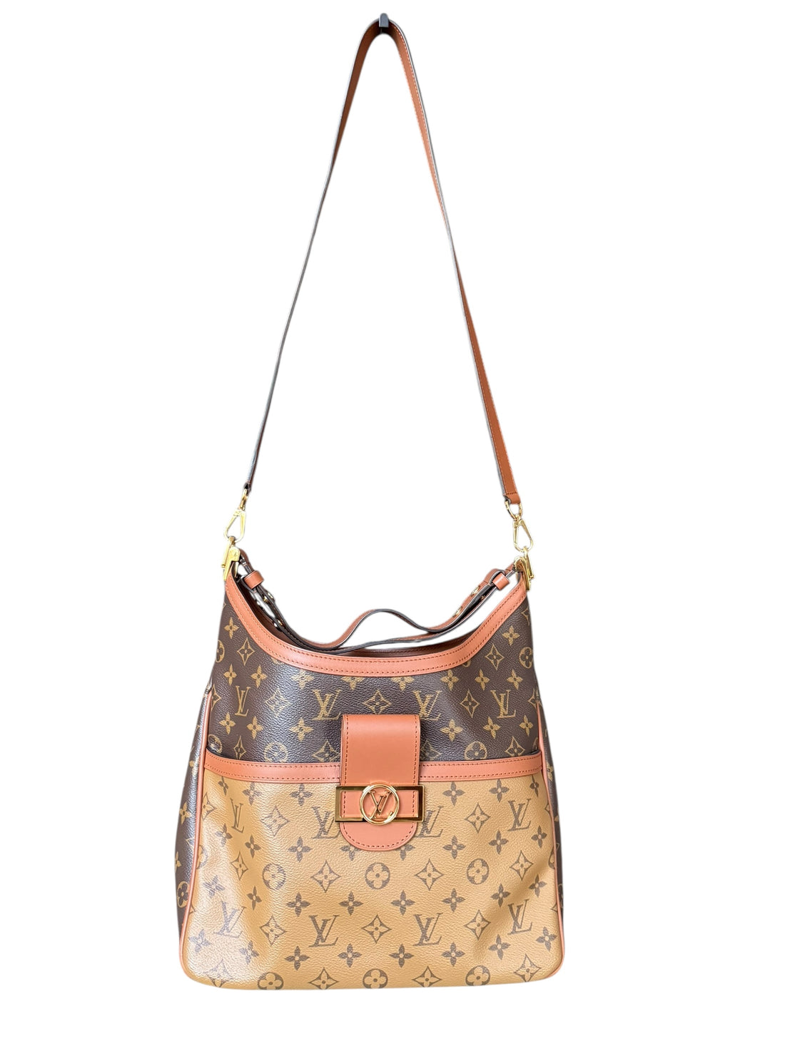 Louis Vuitton Dauphine Hobo Bag aus Monogram Reverse