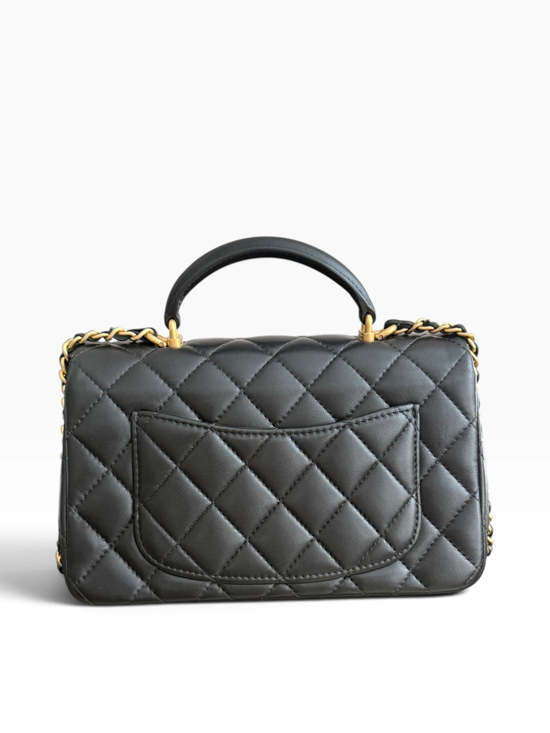 Chanel Classic Mini Top Handle aus schwarzem Lammleder und goldfarbener Hardware.