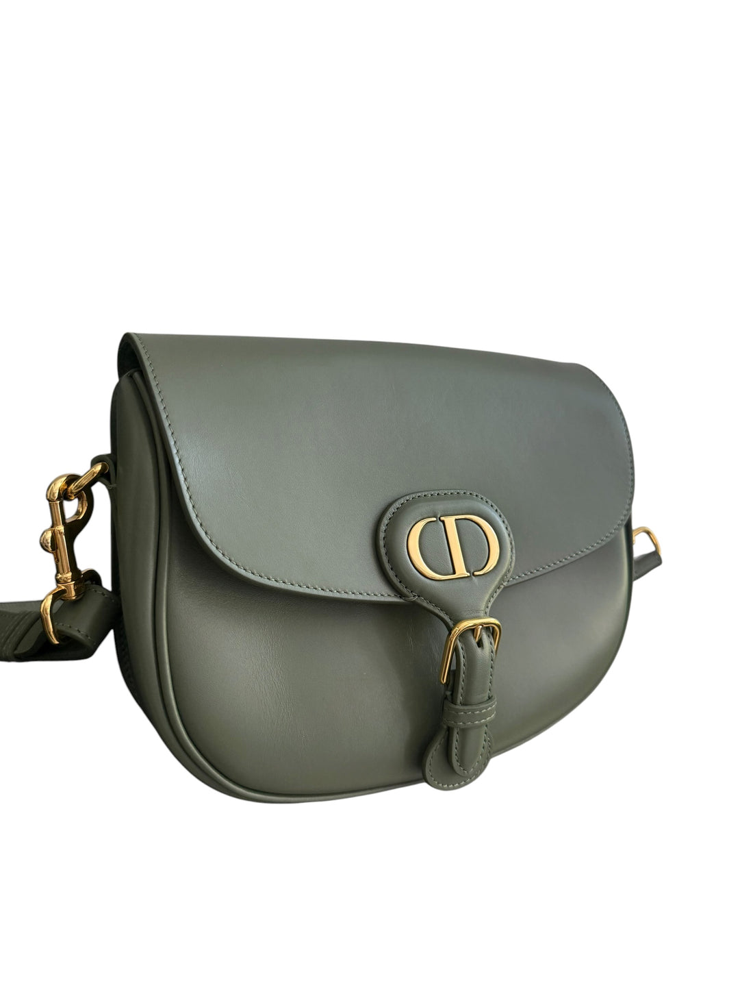 Sac porté épaule Bobby de Christian Dior en cuir de veau vert sauge avec détails en métal doré CD.
