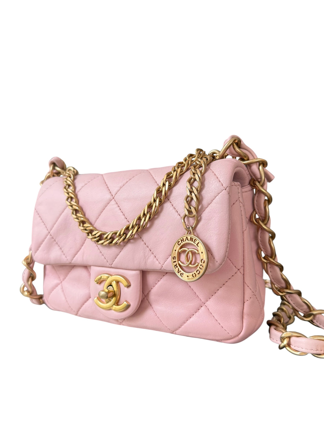 Chanel Timeless Mini Rectangular in der Farbe rosa. Lammleder