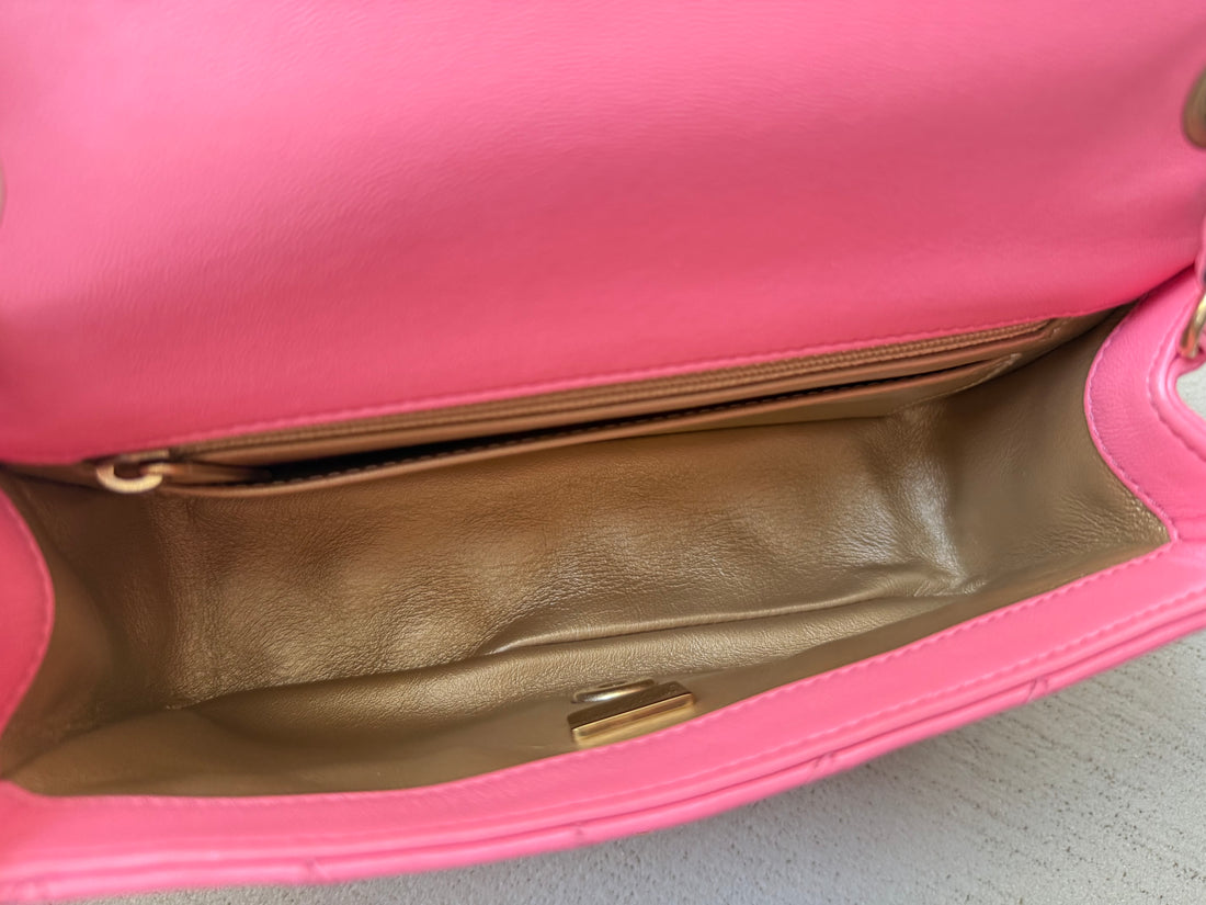 Chanel Classic Flap Bag Mini Rectangular aus der beliebten „Pearl Crush“ Kollektion