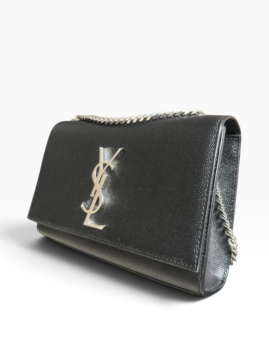 YSL Kate small in „GRAIN DE POUDRE EMBOSSED“ Leder.