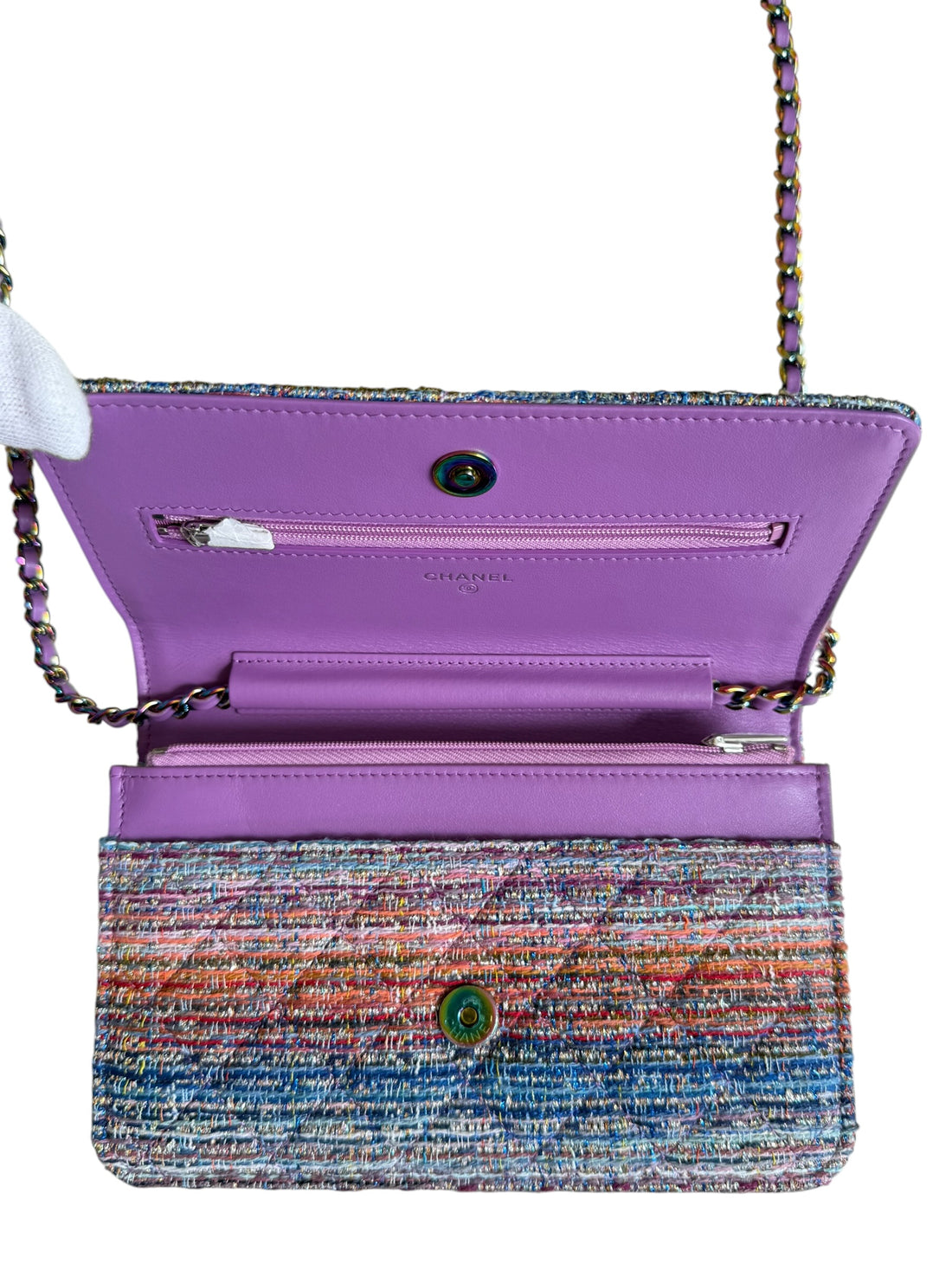CHANEL WOC Wallet on Chain aus farbigem Tweed und farbiger Hardware