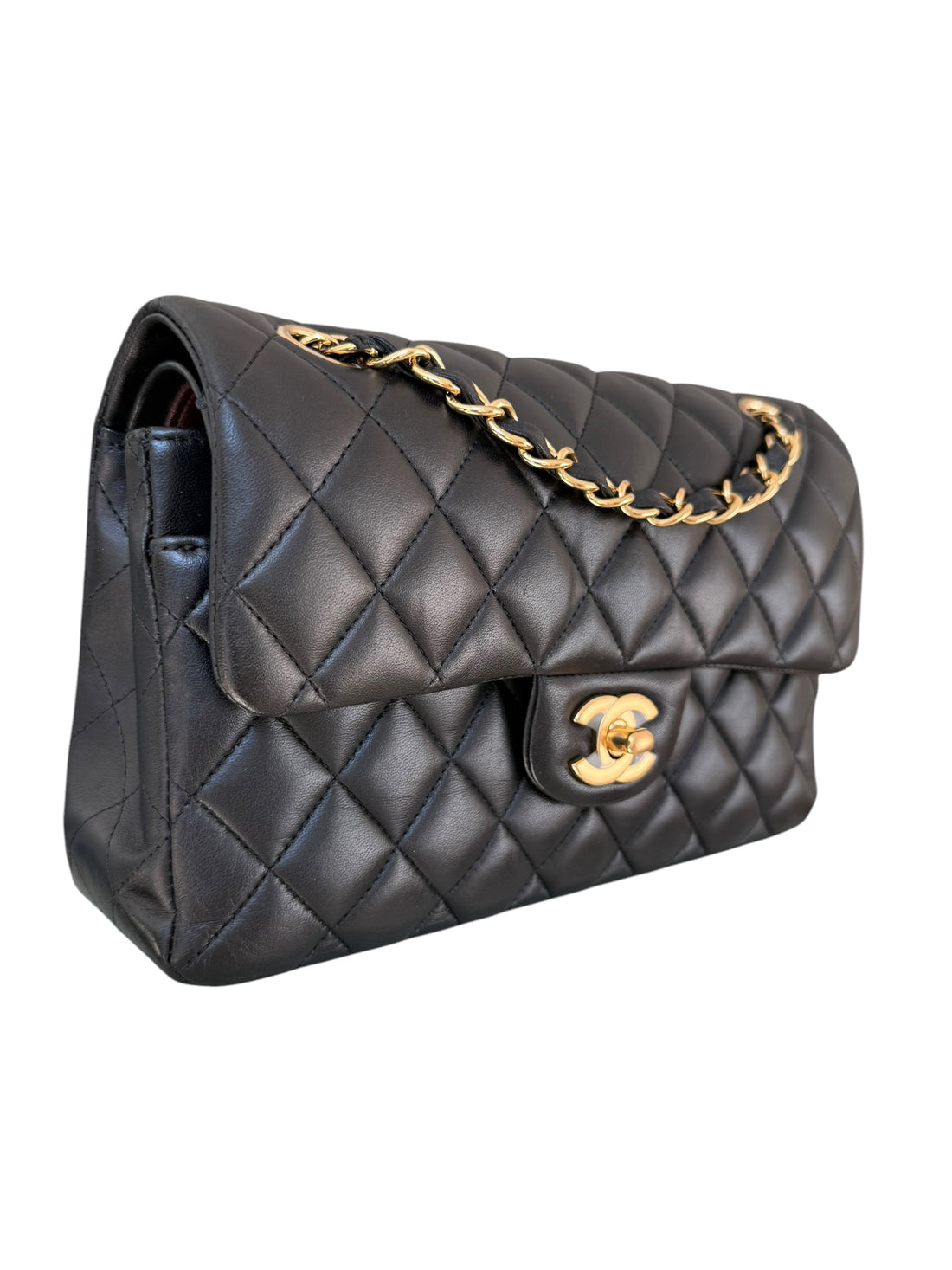 Chanel Small Classic Double Flap Bag aus schwarzem Lammleder und goldfarbener Hardware