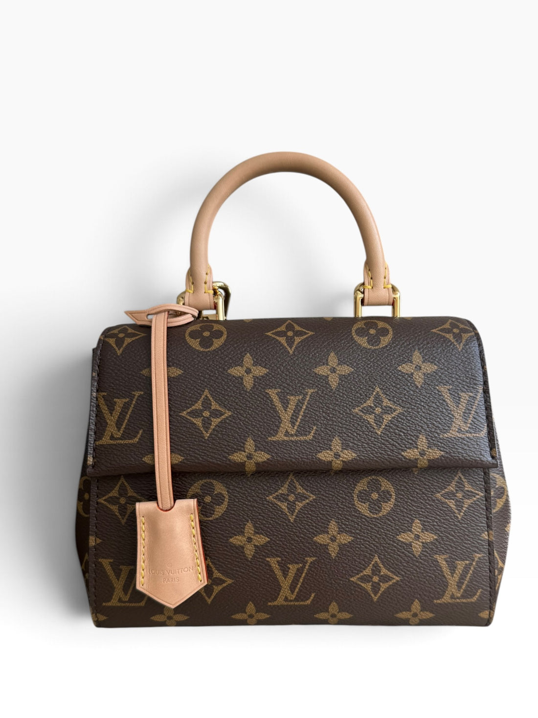 Louis Vuitton Cluny Mini beige