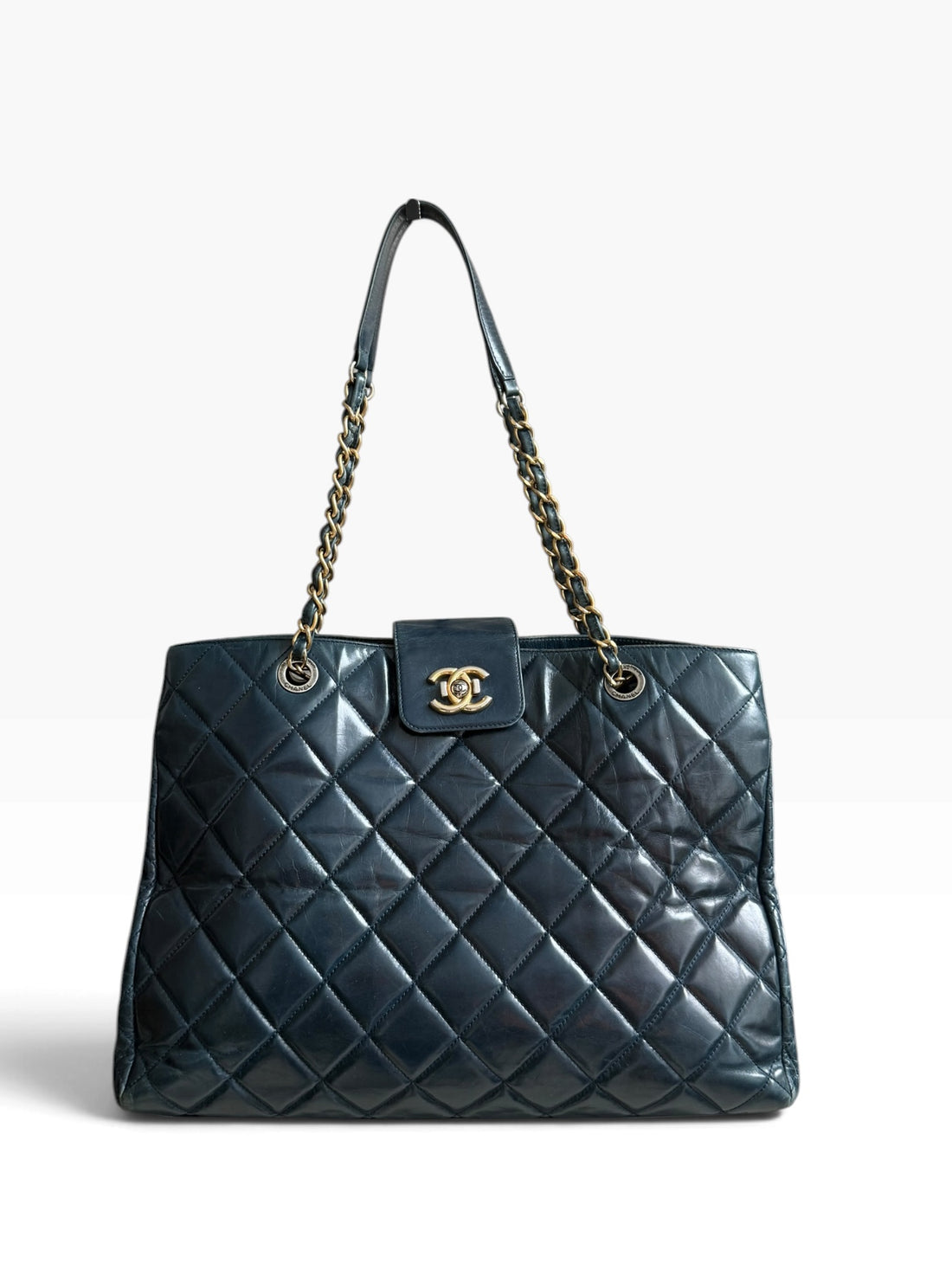 Chanel Daily Walk Tote aus dunkelblauem Kalbsleder