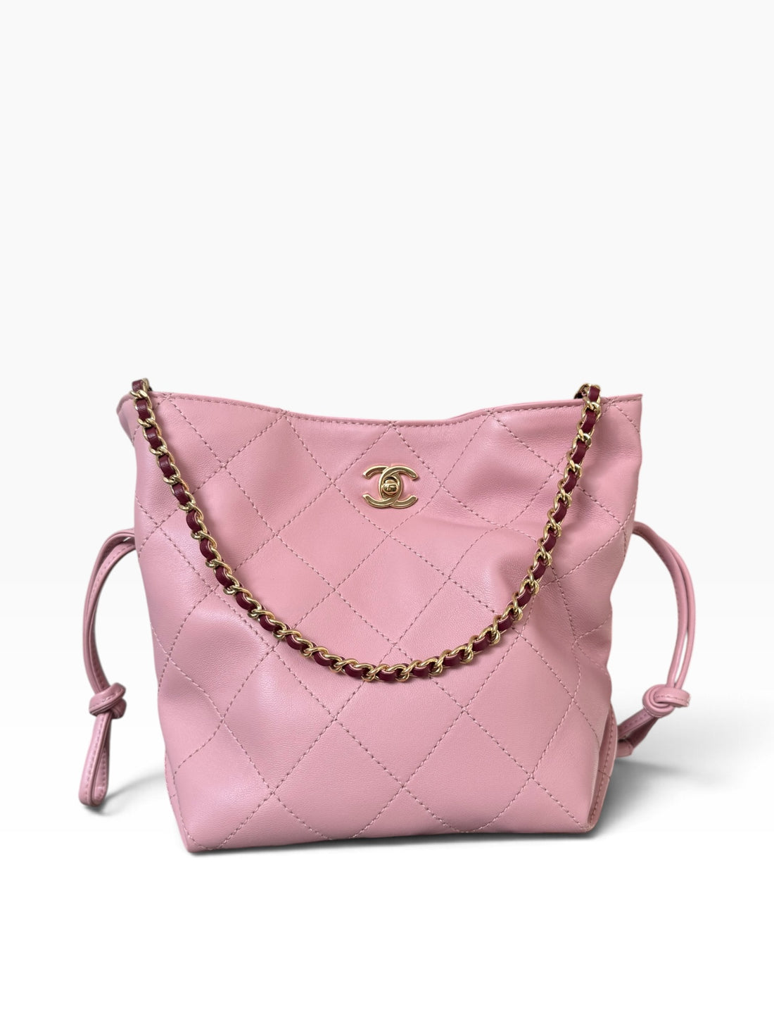 Chanel Beutel Tasche aus der Kollektion Herbst / Winter 2026. aus Lammleder und goldfarbene Metall.
