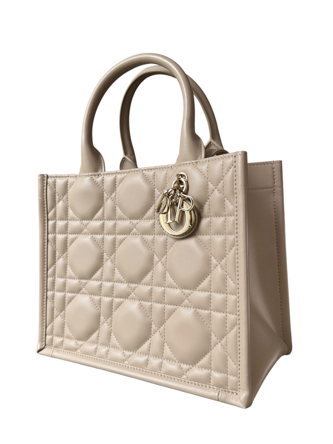 Dior Christian Dior Tote Bag in Macrocannage Kalbsleder in der Farbe puderbeige