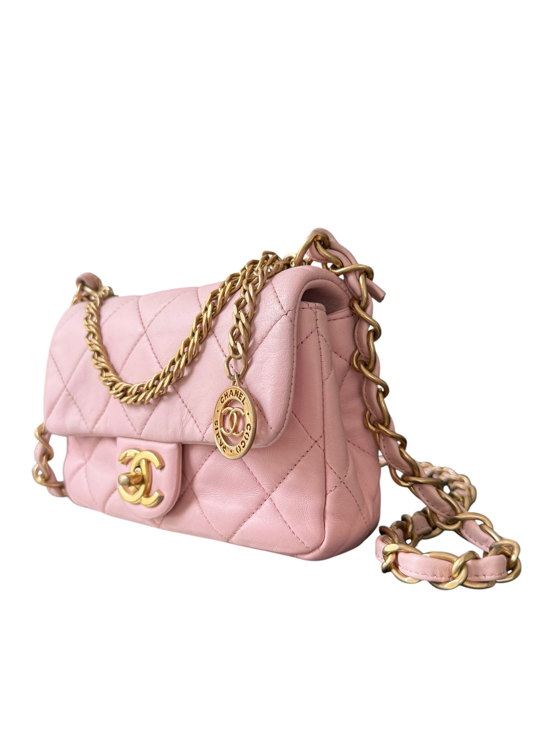 Chanel Timeless Mini Rectangular in der Farbe rosa. Lammleder