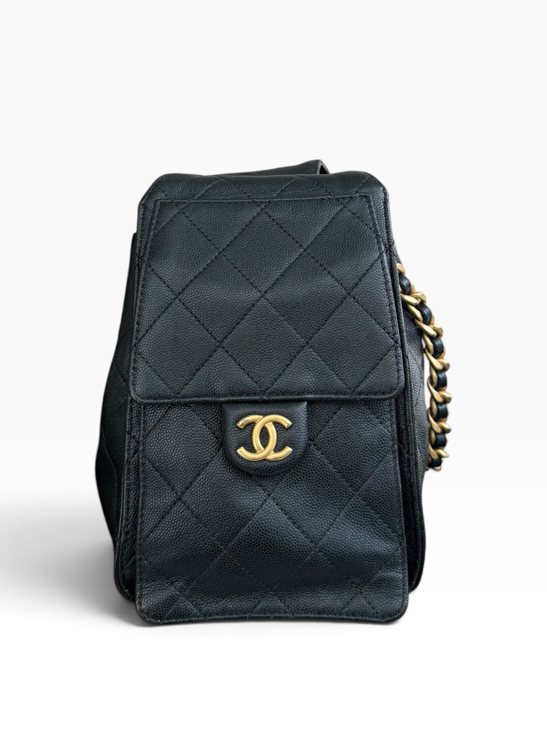 Chanel 25 small schwarzes Kaviarleder und goldfarbene Hardware