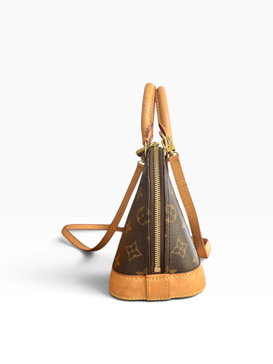 Louis Vuitton Alma BB Monogram Canvas mit abnehmbarem Schulterriemen.