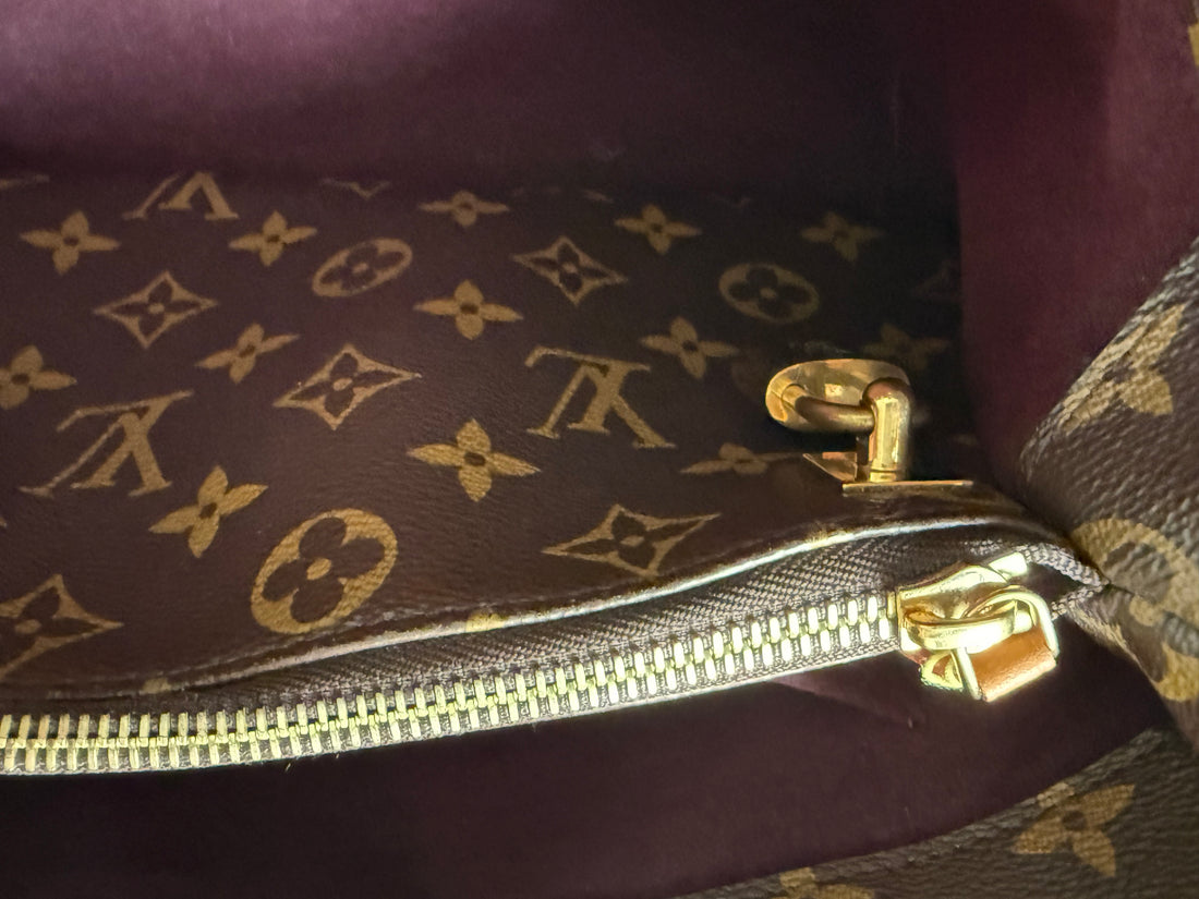 Louis Vuitton Montaigne BB in Monogram Canvas