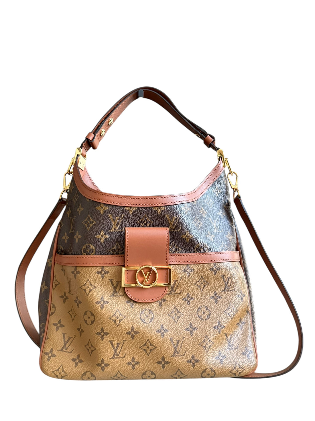 Louis Vuitton Dauphine Hobo Bag aus Monogram Reverse