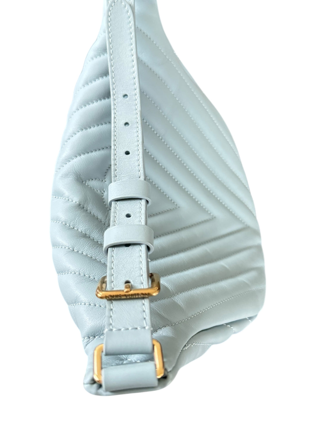 Louis Vuitton Bumbag New Wave in der Farbe Eisblau