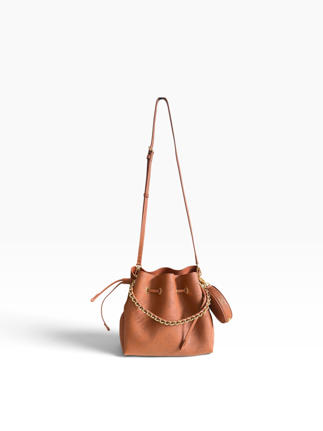 Louis Vuitton Bella Mahina cognac. Perforiertem Mahina Kalbsleder. Besatz aus Kalbsleder