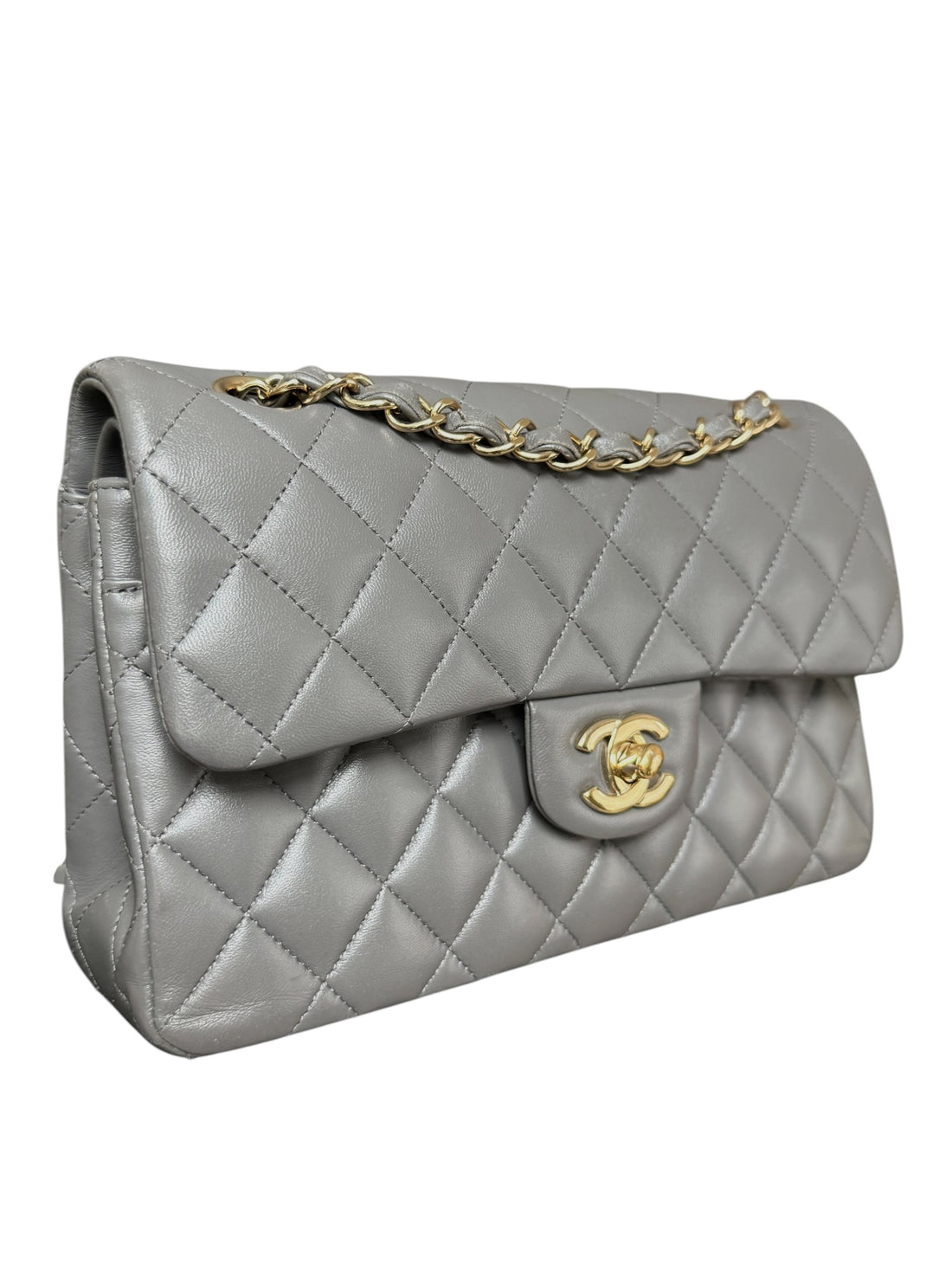 Chanel Classic Small Double Flap Tasche aus grauem Lammleder und champagnerfarbener Hardware