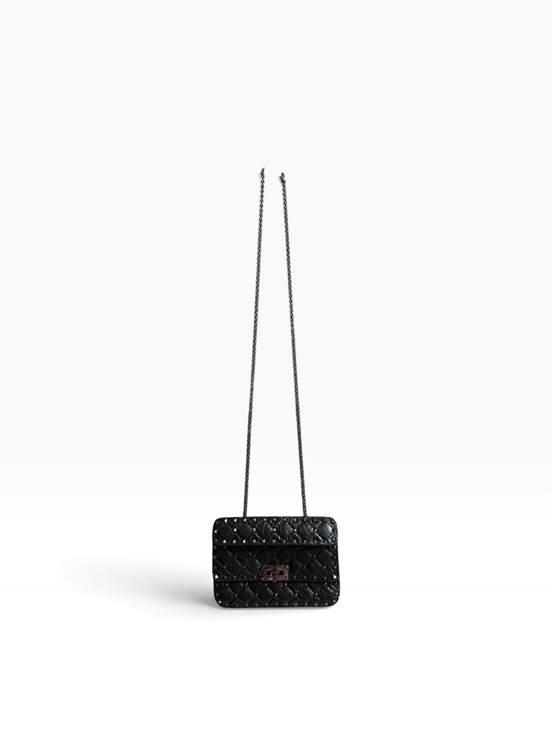 Sac petit modèle Valentino Garavani Rockstud Spike, tout noir (so black)