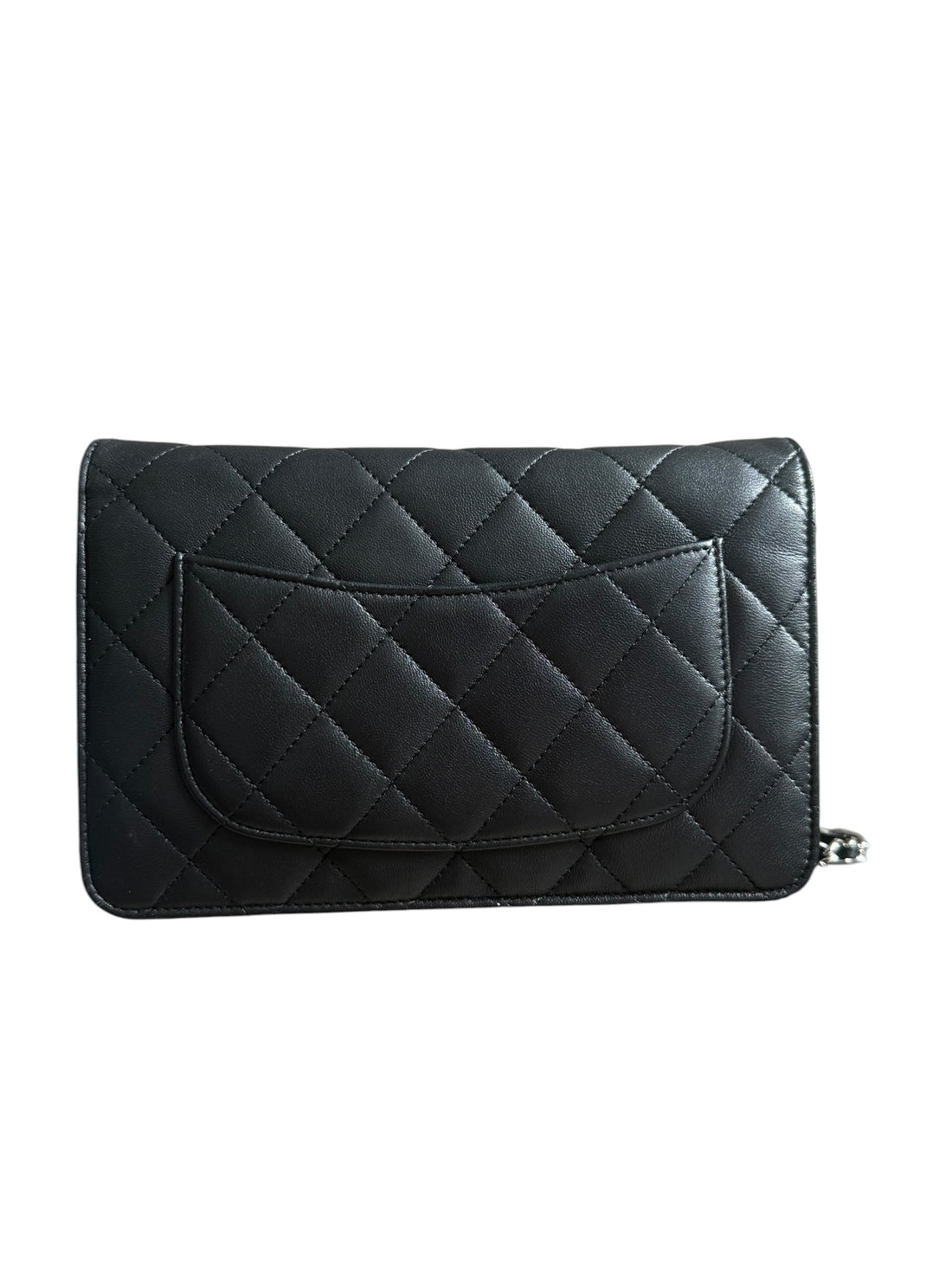 CHANEL WOC Wallet on Chain aus schwarzem Lammleder und silberfarbener Hardware